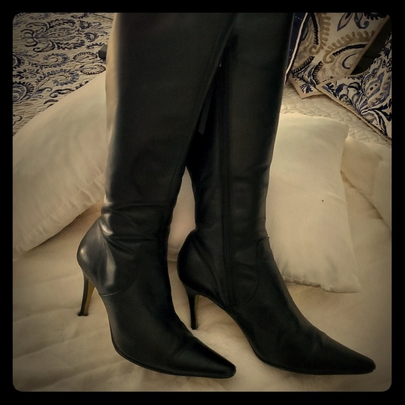 Guess Shoes - 2/$15 Guess Leather boots